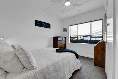 Photo of property in 4 Henui Street, Strandon, New Plymouth, 4312