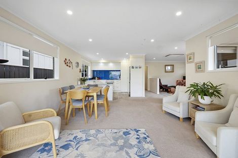 Photo of property in 48 Wallace Place, Westown, New Plymouth, 4310