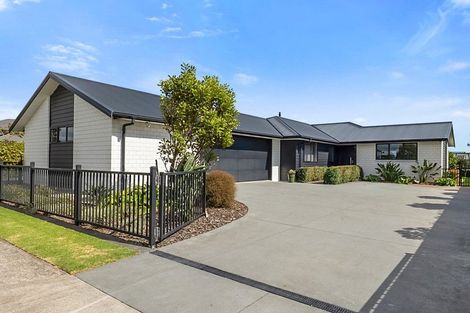 Photo of property in 10 Northpoint Way, Bell Block, New Plymouth, 4312