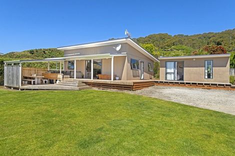 Photo of property in 10 Puka Place, Mahia, Nuhaka, 4198