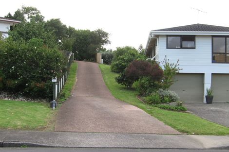 Photo of property in 6 Forsythe Place, Massey, Auckland, 0614