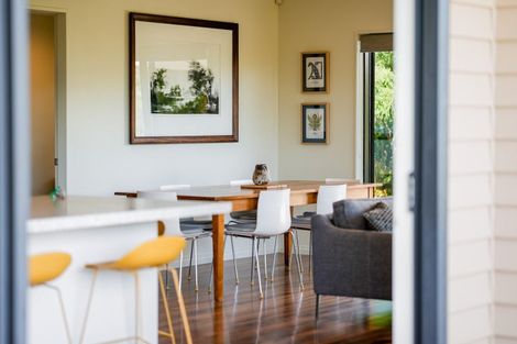 Photo of property in 4 Pateke Way, Paraparaumu Beach, Paraparaumu, 5032