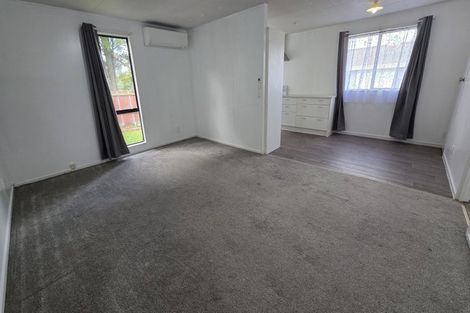 Photo of property in 3/4 Hall Avenue, Mangere, Auckland, 2022