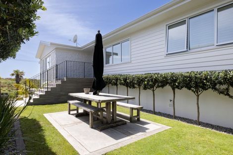 Photo of property in 700a Papamoa Beach Road, Papamoa Beach, Papamoa, 3118