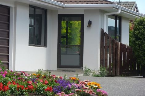 Photo of property in 2/35 Chipping Lane, Redwood, Christchurch, 8051