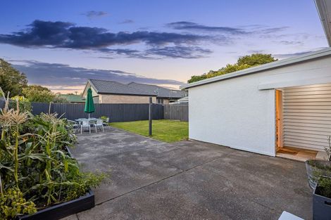 Photo of property in 25 Medway Street, Richmond, Christchurch, 8013