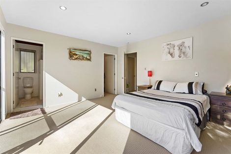 Photo of property in 4 Flaxmere Street, Waikanae Beach, Waikanae, 5036