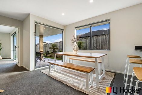 Photo of property in 15 Parkgrove Crescent, Pokeno, 2402