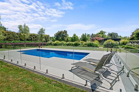 Photo of property in 36 Manutahi Road, Hillsborough, New Plymouth, 4372