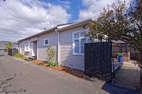 Photo of property in 120a Somerfield Street, Somerfield, Christchurch, 8024