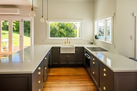 Photo of property in 164 Paremata Road, Paremata, Porirua, 5024