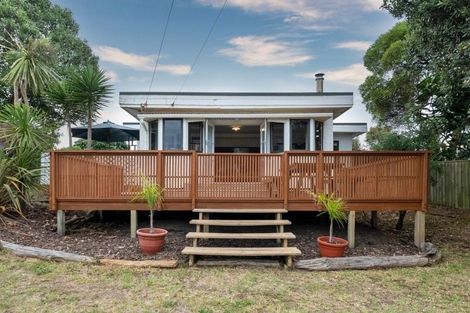 Photo of property in 36 Dixie Street, Te Horo Beach, Otaki, 5581