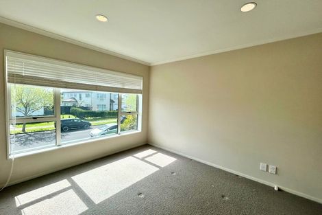 Photo of property in 22 Pickaberry Avenue, Karaka, Papakura, 2113