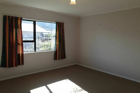 Photo of property in 8a Weymouth Grove, Wainuiomata, Lower Hutt, 5014