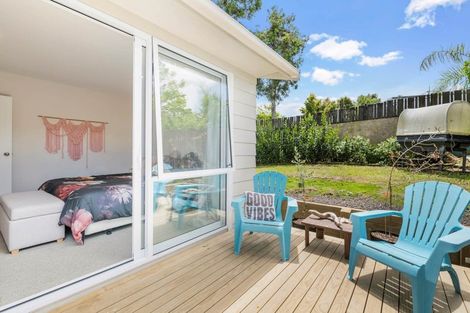 Photo of property in 58 Brian Crescent, Stanmore Bay, Whangaparaoa, 0932