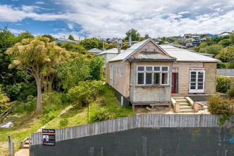 Photo of property in 32 Neidpath Road, Mornington, Dunedin, 9011