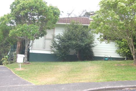 Photo of property in 2/26 Glastron Place, Bayview, Auckland, 0629