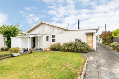 Photo of property in 9 Oxford Street, Marton, 4710