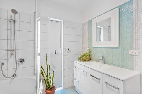 Photo of property in 53 Mount Street, Nelson South, Nelson, 7010