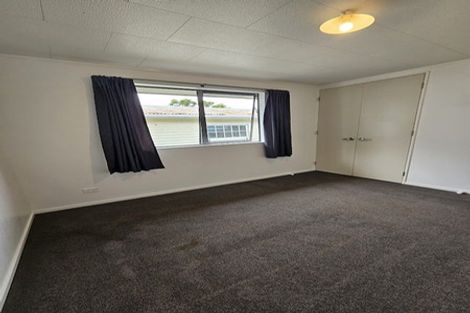 Photo of property in 71 Queenwood Road, Levin, 5510