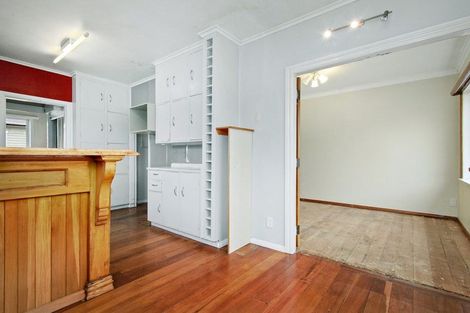 Photo of property in 142 Main Road, Tawa, Wellington, 5028