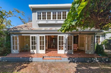 Photo of property in 27 Leinster Road, Merivale, Christchurch, 8014