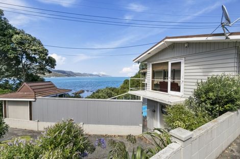 Photo of property in 1a Howard Road, Point Howard, Lower Hutt, 5013