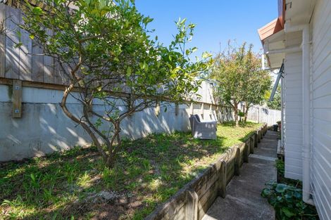 Photo of property in 55b Ferry Road, Arkles Bay, Whangaparaoa, 0932