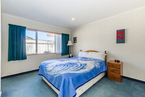 Photo of property in 23 Kotuku Drive, Paraparaumu Beach, Paraparaumu, 5032