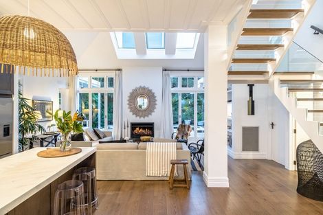 Photo of property in 8 Ring Terrace, Saint Marys Bay, Auckland, 1011
