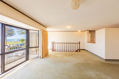 Photo of property in 419 Marine Parade, Napier South, Napier, 4110