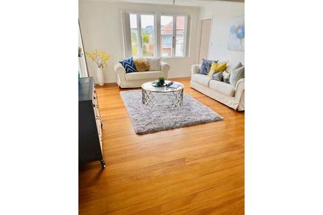 Photo of property in 1 Elphinstone Avenue, Wesley, Auckland, 1041