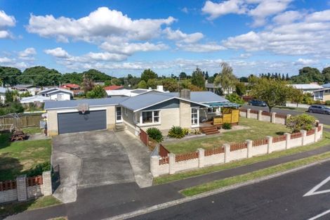 Photo of property in 2 Katherine Place, Melville, Hamilton, 3206
