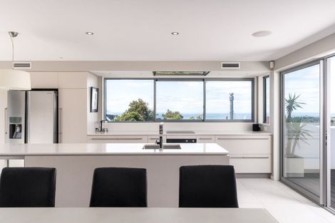 Photo of property in 220 Clifton Terrace, Clifton, Christchurch, 8081