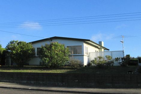 Photo of property in 36 Rauparaha Street, Waikanae Beach, Waikanae, 5036