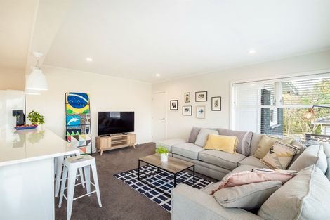 Photo of property in 1/24 William Souter Street, Forrest Hill, Auckland, 0620
