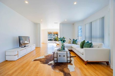 Photo of property in 6 Meadowvale Avenue, Forrest Hill, Auckland, 0620