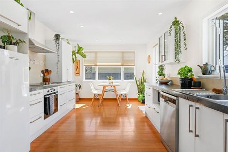 Photo of property in 269 Estuary Road, South New Brighton, Christchurch, 8062