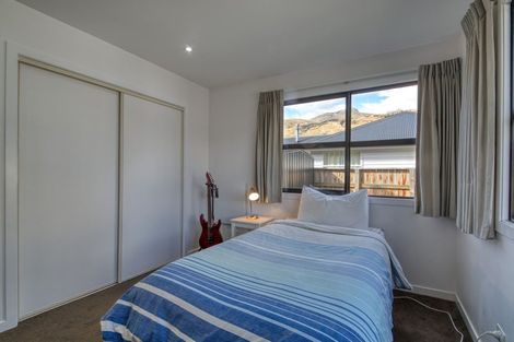 Photo of property in 1 Woodley Place, Glenorchy, 9372