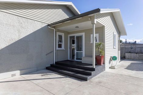 Photo of property in 57 Swinburn Street, Dannevirke, 4930