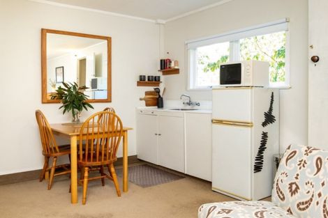 Photo of property in 13 Denholm Road, Hospital Hill, Napier, 4110