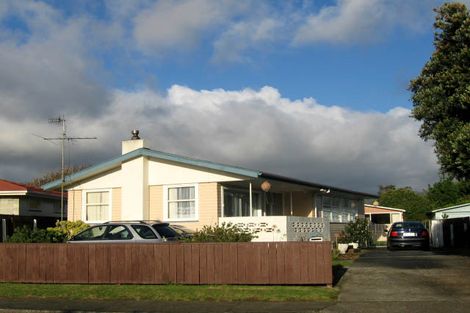 Photo of property in 76 Michael Road, Paraparaumu Beach, Paraparaumu, 5032