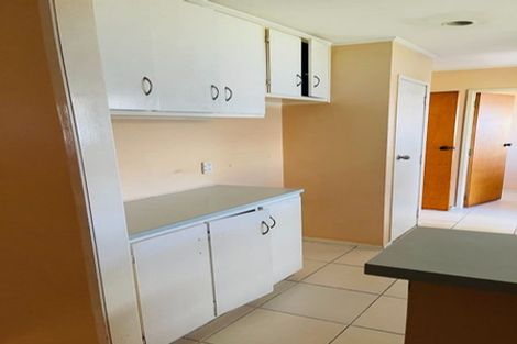 Photo of property in 422 Roscommon Road, Clendon Park, Auckland, 2103