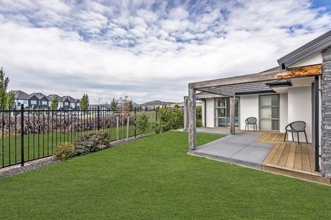 Photo of property in 7 Packard Crescent, Halswell, Christchurch, 8025