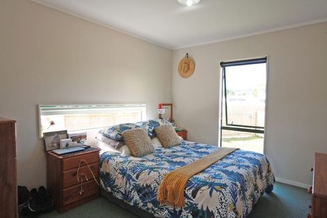 Photo of property in 105 Hampton Road, Whangamata, 3620