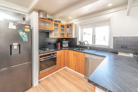 Photo of property in 30 Kings Avenue, Gonville, Whanganui, 4501