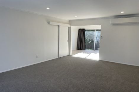 Photo of property in 56 Beechdale Crescent, Pakuranga Heights, Auckland, 2010
