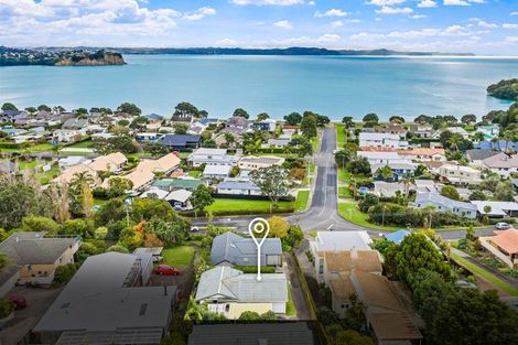 Photo of property in 2/25 Beach Road, Manly, Whangaparaoa, 0930
