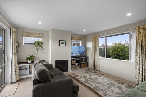 Photo of property in 50 Somerville Crescent, Aidanfield, Christchurch, 8025