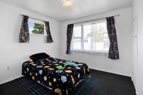 Photo of property in 15a Pratt Street, Waitara, 4320